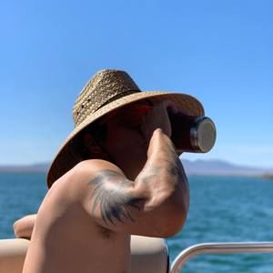 Meet your Posher, Adam